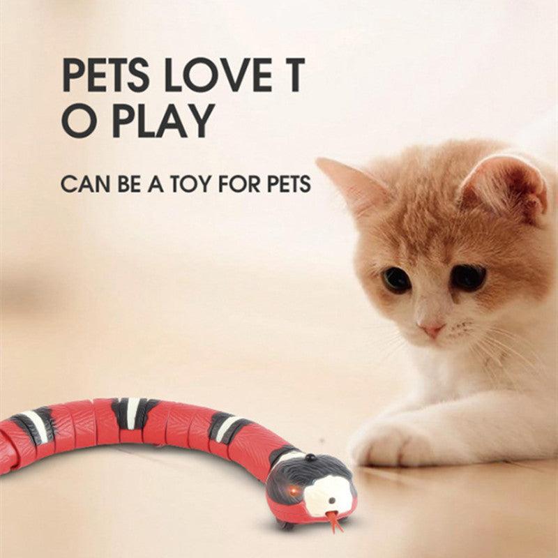 Interactive Crawling Snake Toy - Realistic moving snake toy for cats, designed to entertain and promote active play and exercise.