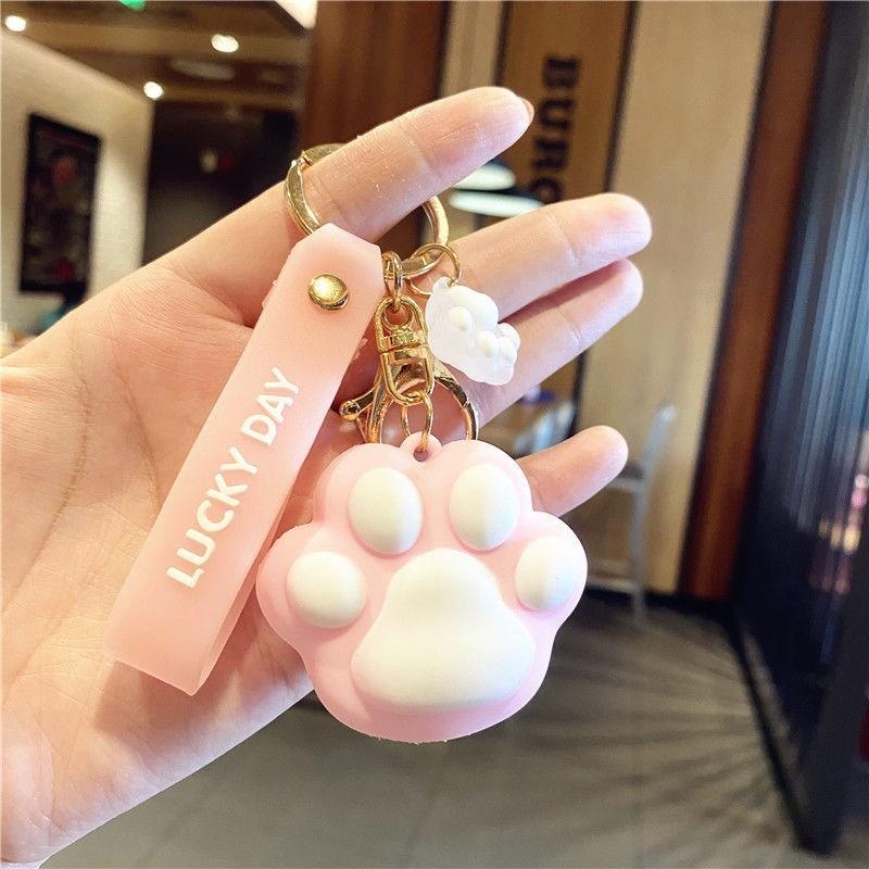 Women's Fashion Creative Cat Paw Keychain - Cute cat paw key accessory for keys and bags